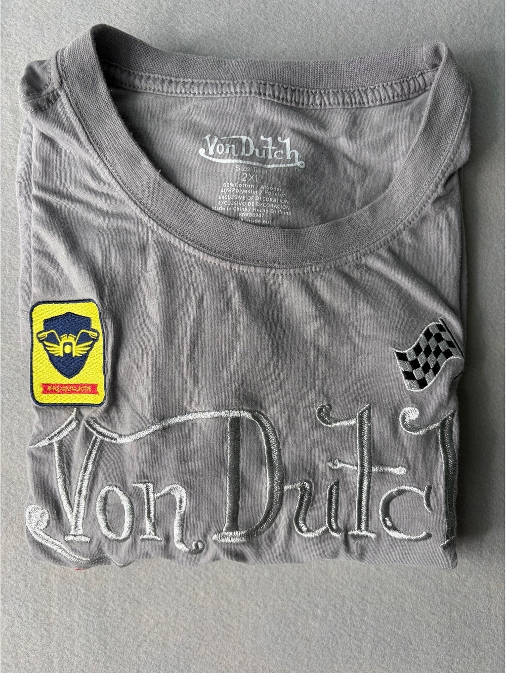 Von Dutch Men's 2XL Gray Graphic T-Shirt with Racing Patches